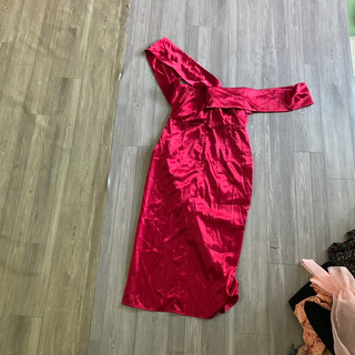 2hand đầm body đỏ eo 66cm dài 100cm mã 231