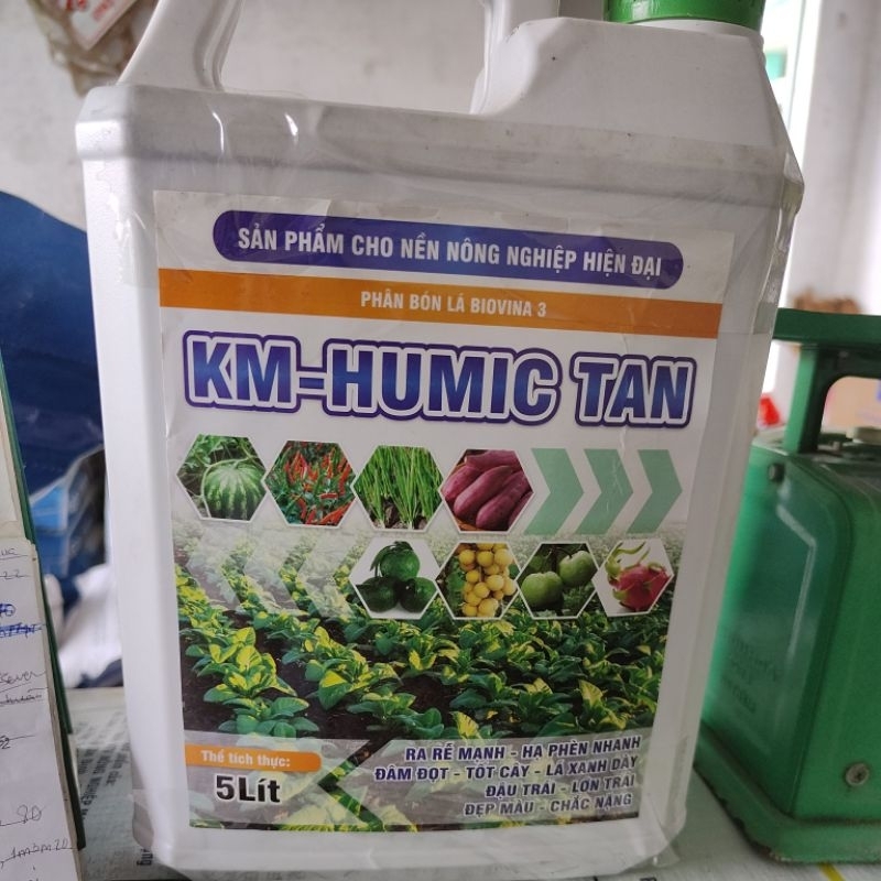 KM HUMIC TAN 5lit  kích ra rễ