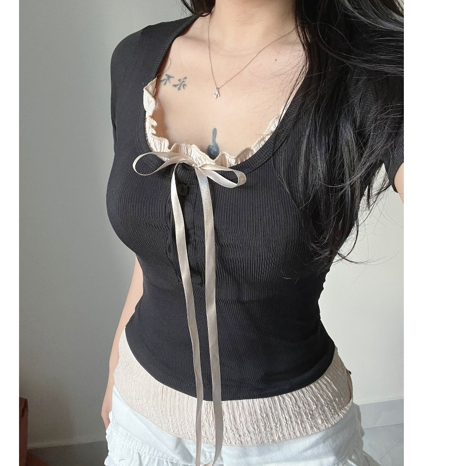 BARE_Áo thun ôm tay ngắn phối viền nơ ruy băng xinh chất thun gân tăm ôm tôn dáng- A356