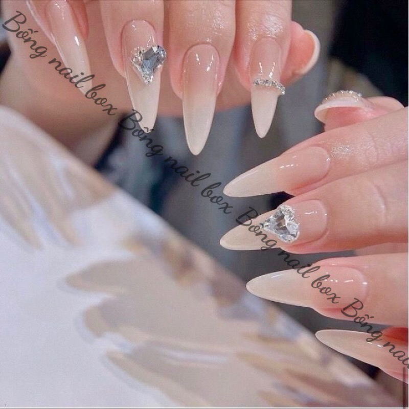 Nail box thiết kế sơn gel thạch đính đá ( HOẢ TỐC HCM ) B281