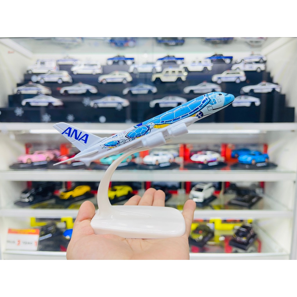 Mô hình máy bay ANA Blue Turtle Kai A380 có đế 16cm MB16210
