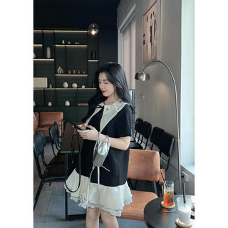 Váy xuông cổ nhọn đính đá chân bèo