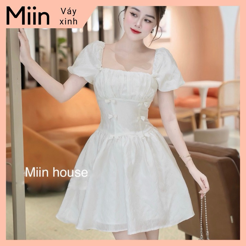Váy ren hồ điệp vát eo 2 tầng