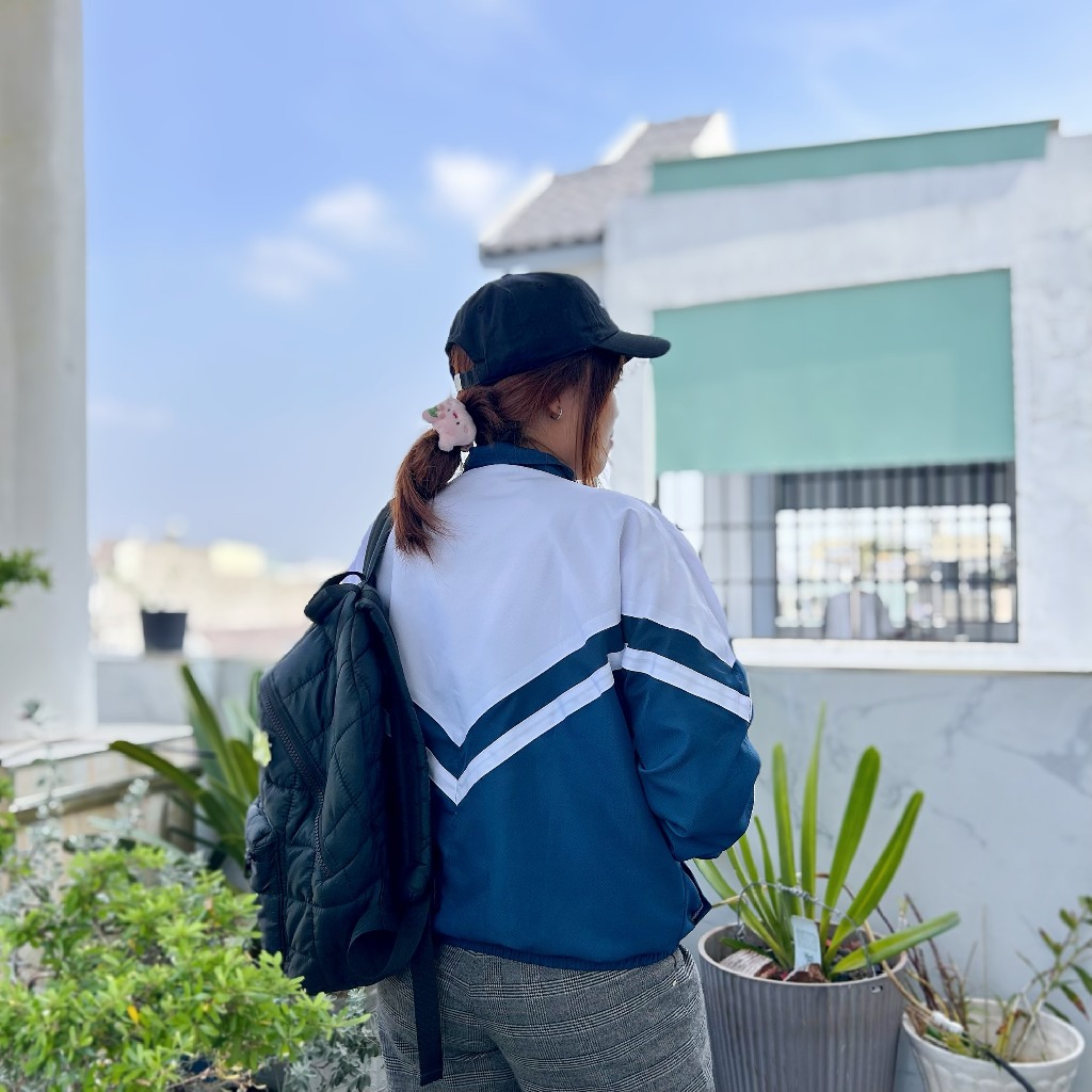 Áo Khoác Đồng Phục Học Sinh,Sinh Viên,vải dù 2 lớp, khóa kéo cao cấp, màu xanh đen phối trắng,nhận in LOGO | BigBuy360 - bigbuy360.vn