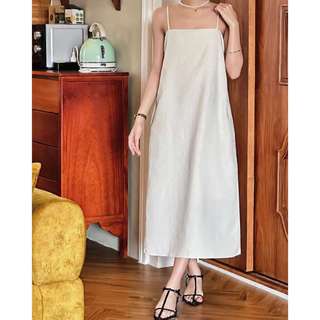 Đầm 2 dây xuông Basic Dress chất Linen