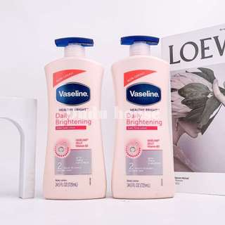 Dưỡng thể trắng da Vaseline Healthy White Lightening 725ml