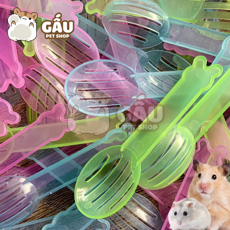 Thìa xúc thức ăn hamster và lọc cát