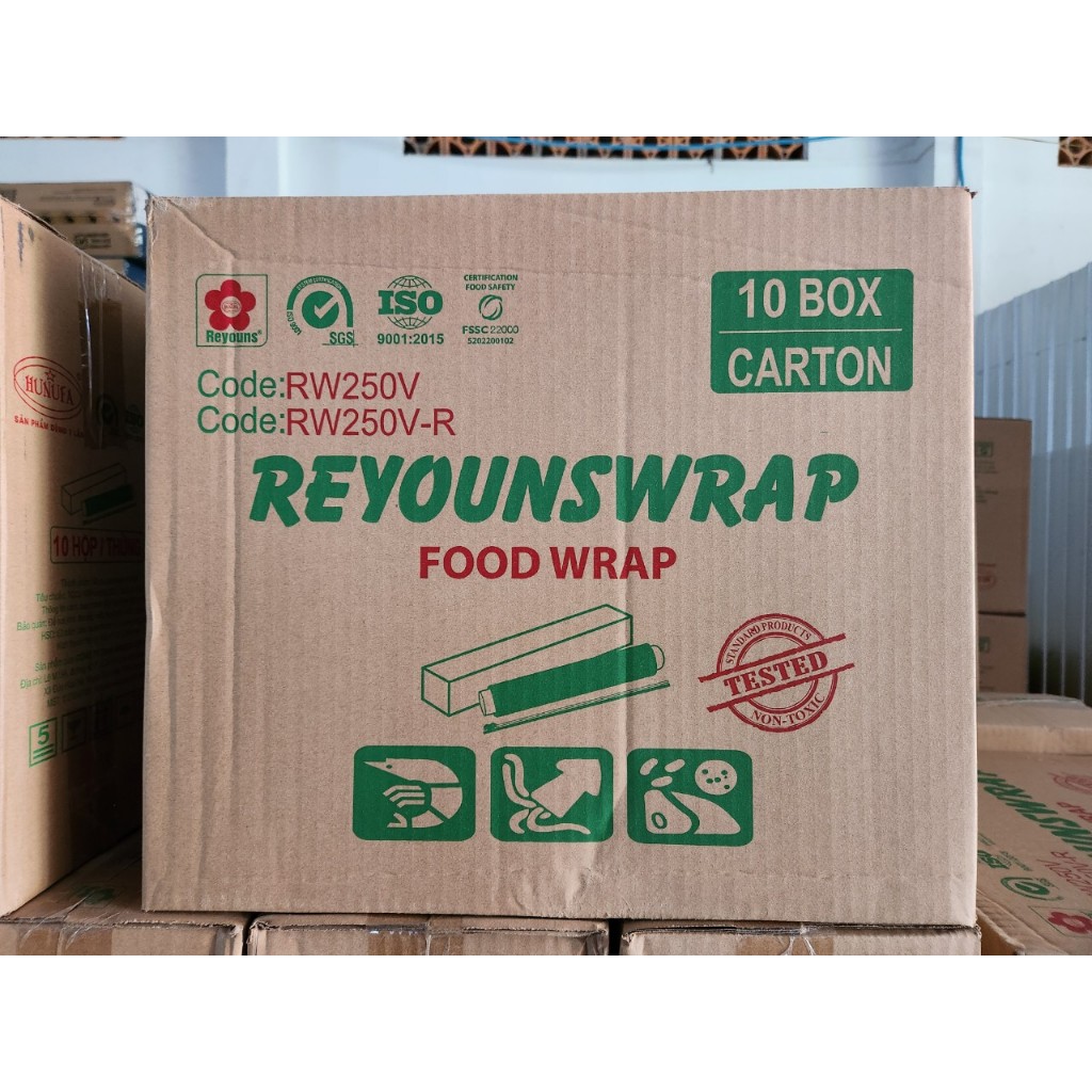 Một thùng 10 cây màng bọc thực phẩm Bách Hóa Xanh
