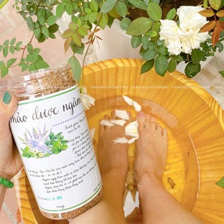 Thảo dược ngâm chân