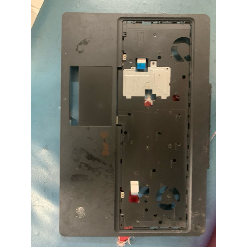 vỏ mặt c dành cho laptop dell 7510 7520 ( vỏ tháo máy có sước như ảnh đã qua sử dụng)