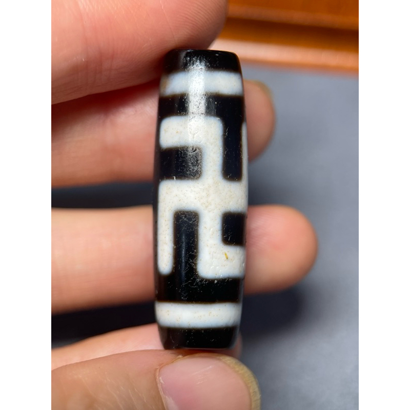 dzi tây tạng chữ Vạn chusa size 38*12mm