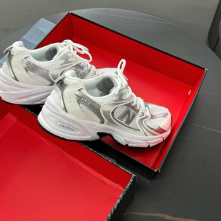 Giày sneaker 𝟓𝟑𝟎 - 𝐖𝐡𝐢𝐭𝐞 𝐒𝐢𝐥𝐯𝐞𝐫 🐩🐩