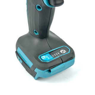 Thân Máy Siết Bulong MAKITA 20V - 990n.m Không Chổi Than, Tặng Phụ Kiện Bộ Đầu Chuyển Kèm 5 khẩu