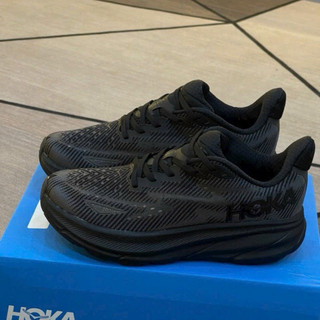 Giày sneaker 𝐇𝐎.𝐊𝐀 𝐂𝐥𝐢𝐟𝐭𝐨𝐧 𝟗 𝐑𝐮𝐧𝐧𝐢𝐧𝐠 𝐓𝐫𝐢𝐩𝐥𝐞 𝐁𝐥𝐚𝐜𝐤