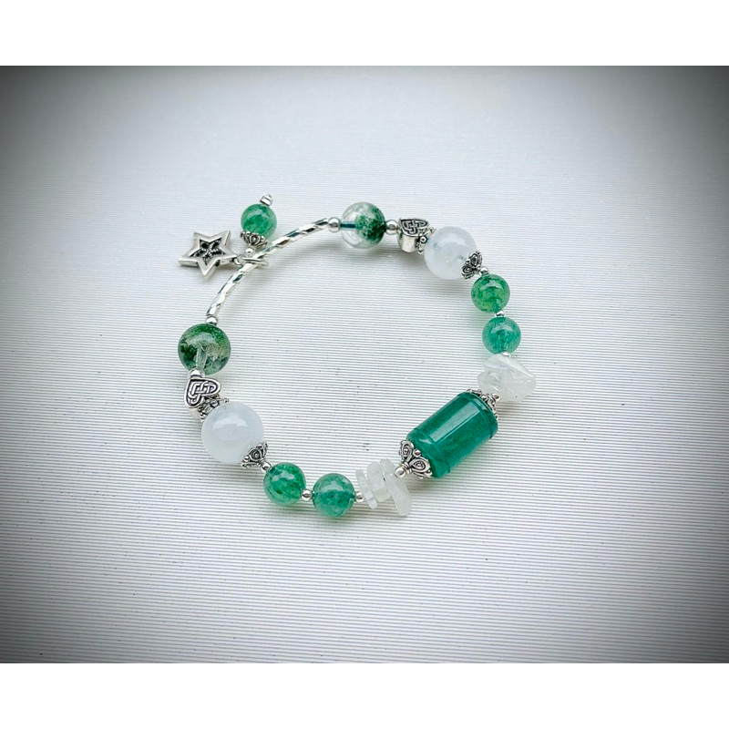 Vòng lắc tay Lu thống đá TA dâu xanh mix charm bạc Thái