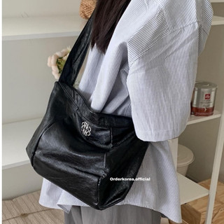 Có sẵn - Túi Nich & Nicole Square Shoulder Bag