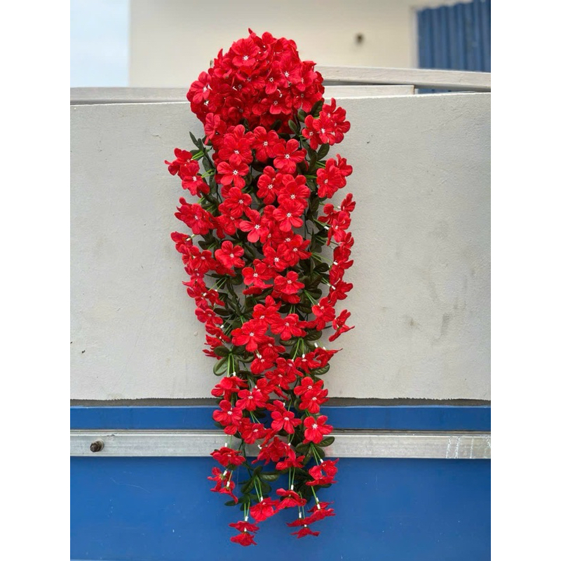 Rủ hoa đỗ quyên dùng trang trí