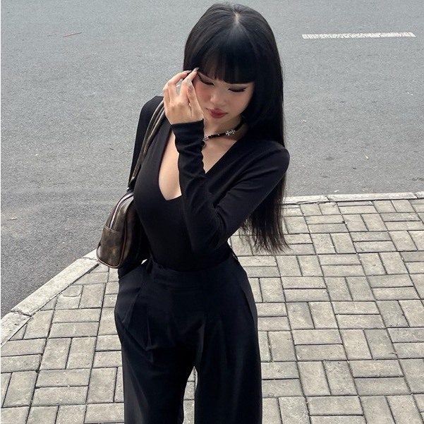 Áo Tay Dài Cổ Tim chất cotton ôm body tôn dáng - Áo thun nữ đẹp cổ V | BigBuy360 - bigbuy360.vn