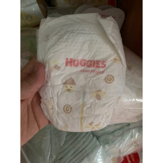 combo 50c tã dán sơ sinh huggies 3-5kg