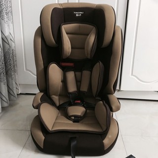 Ghế ngồi ô tô cho bé