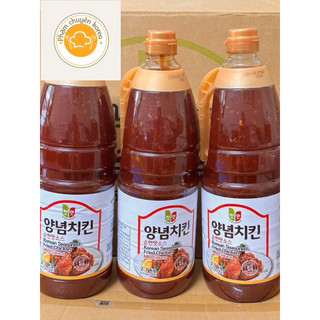 Sốt gà chiên rán Hàn Quốc vị cay/chua ngọt chai 2,1kg hãng chungwoo