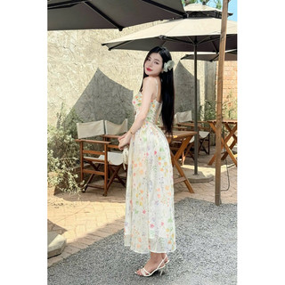 Đầm voan hoa midi cổ vuông