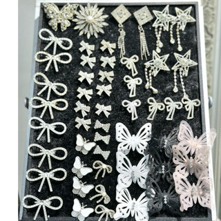  1 chiếc Nơ Bướm đá cài áo bling bling  mua đầm được kèm 2 chiếc  