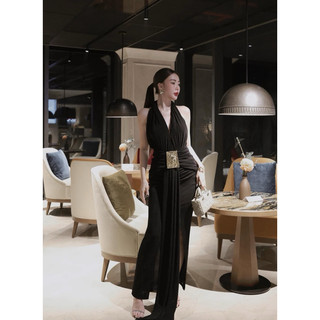 Váy yếm body hở lưng 𝐀𝐒𝐇𝐘𝐋𝐄𝐘