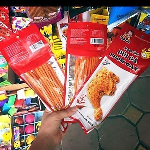 Snack tăm cay đỏ 1 bịch 30 gói