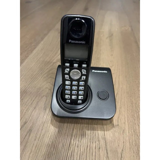 Điện thoại bàn cordless Panasonic KX-TGB110, TG1311,gọi nội bộ khi sử dụng 2 máy không cần dây kết nối.Kết nối 4 máy con