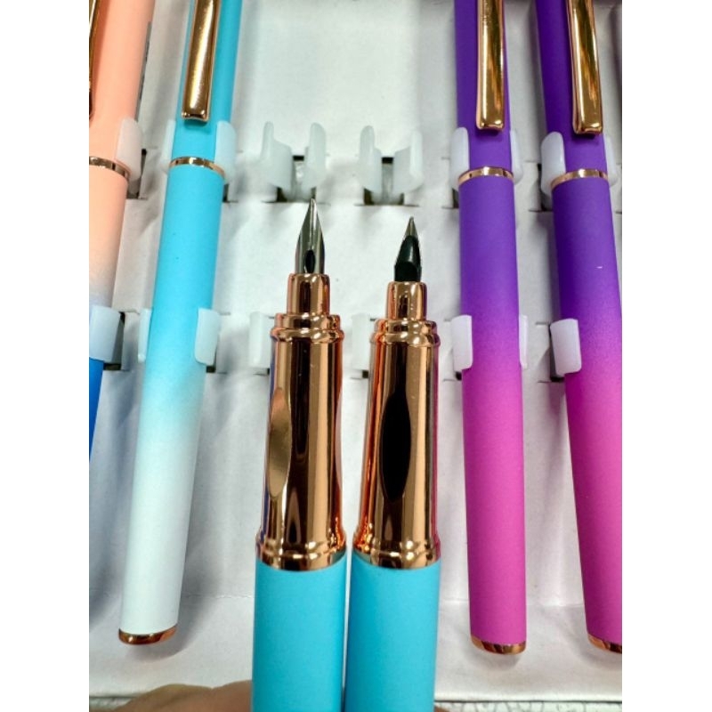 Bút máy 820 ngòi kim tinh chuyên luyện chữ đẹp (1 cây)