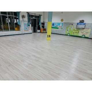 1 met vuông, Sàn Nhựa Giả Gỗ, mã G18, sàn dán keo sẵn