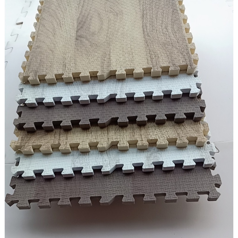 thảm vân gỗ 45×45×1cm và 30×30×1cm