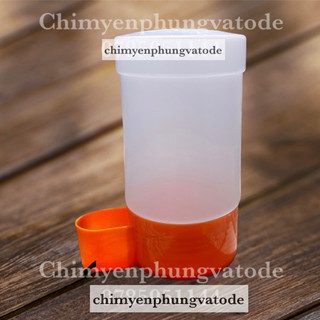 Bình nhựa đựng nước/thức ăn 1L cho Bồ Câu, Gia Cầm.