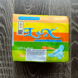 Băng vệ sinh có cánh L&X 02