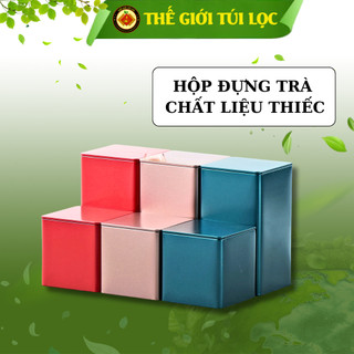 Hộp đựng trà PHUKIENTUILOC, chất liệu thiếc đa dạng màu sắc - hình hộp vuông, chắc chắn, nhỏ gọn
