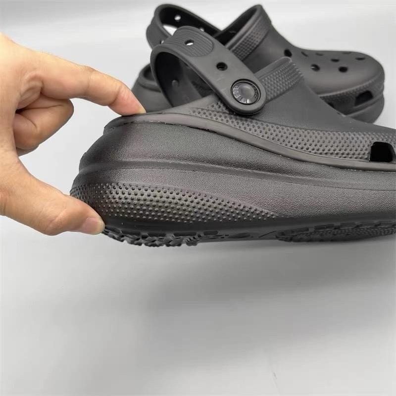 Dép Sục Cross Classic Crush Bánh Mỳ Đế Cao 5Phân Chống Trơn Trượt Êm Chân " Tặng Kèm 6 Sticker Ngẫu Nhiên " | BigBuy360 - bigbuy360.vn