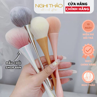 Chổi phủi bụi nail NGHI THẢO cán dài