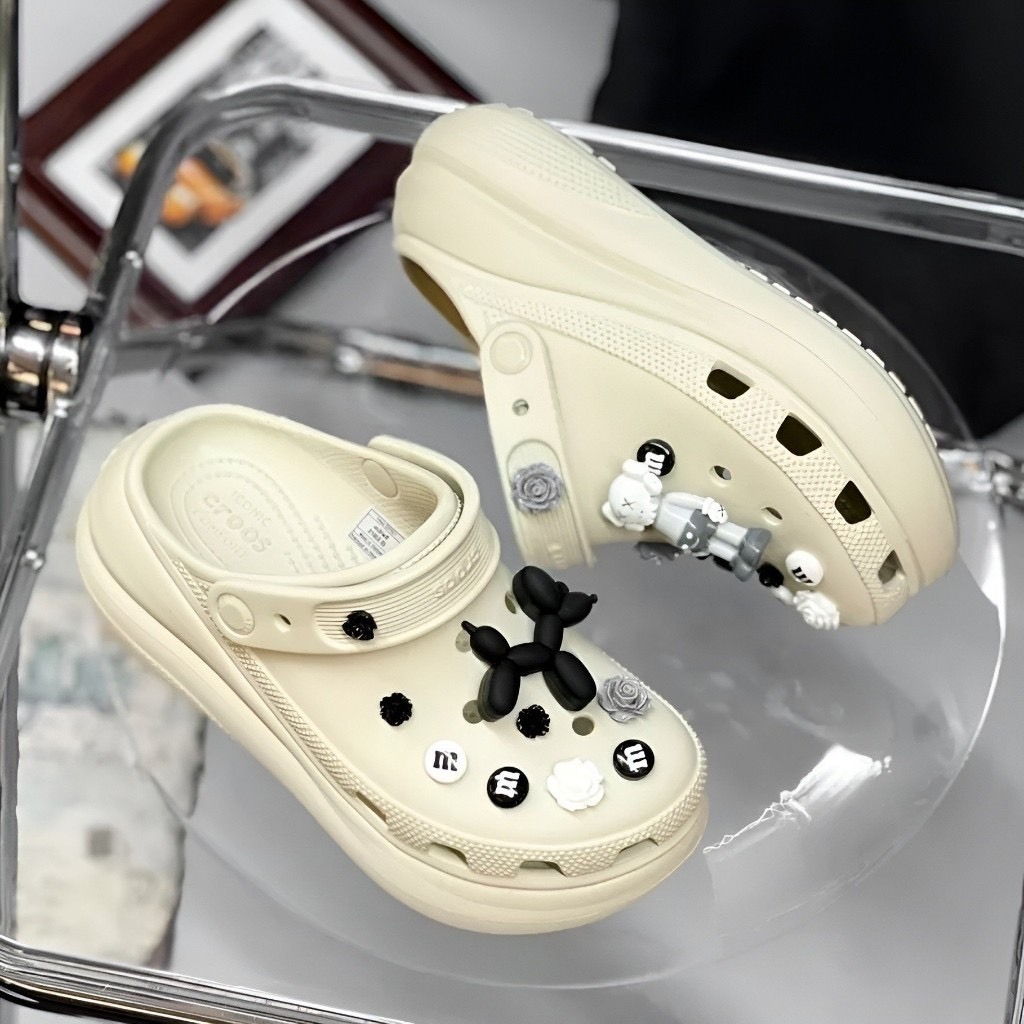 Dép Sục Cross Classic Crush Bánh Mỳ Đế Cao 5Phân Chống Trơn Trượt Êm Chân " Tặng Kèm 6 Sticker Ngẫu Nhiên " | BigBuy360 - bigbuy360.vn