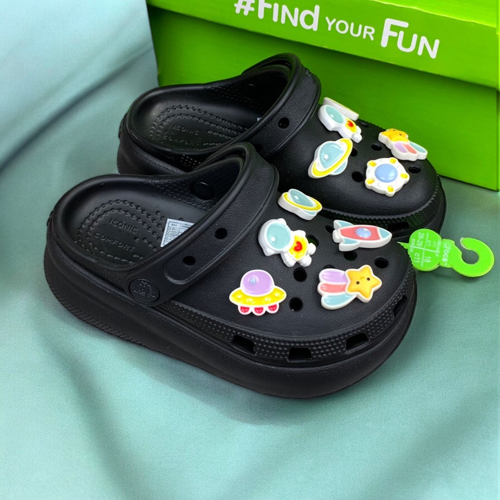 Dép Sục Cross Classic Crush Bánh Mỳ Đế Cao 5Phân Chống Trơn Trượt Êm Chân " Tặng Kèm 6 Sticker Ngẫu Nhiên " | BigBuy360 - bigbuy360.vn