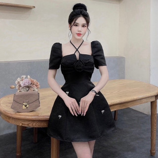 Đầm Thời Trang Nữ Dự Tiệc Sang Trọng Chất Tapta Cổ Vuông Phối Hoa Ngực Tay Ngắn Phồng Dáng Váy Mini Kèm Tăng Nơ