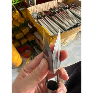 Dao gọt mắt thơm