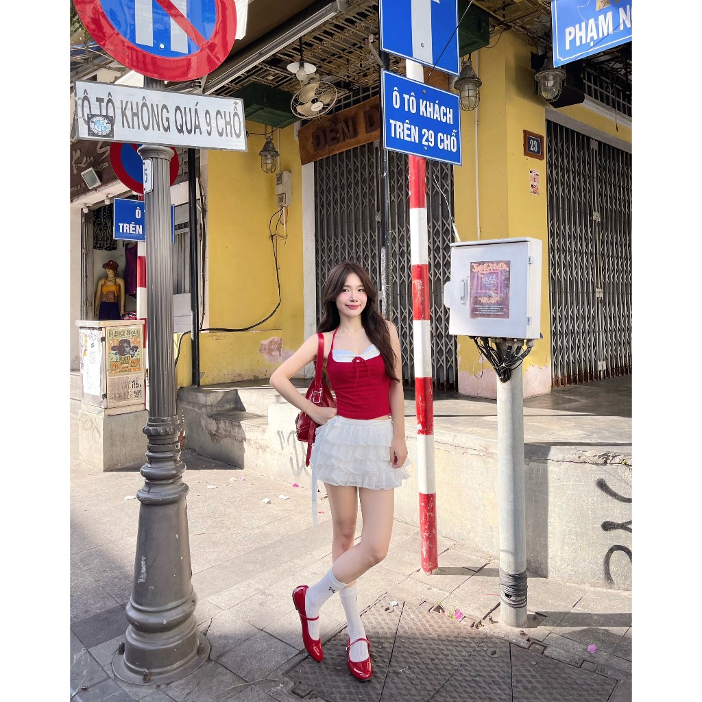 CLÉLIE Áo thun kiểu cột dây hở lưng phối ren nơ MONO TOP