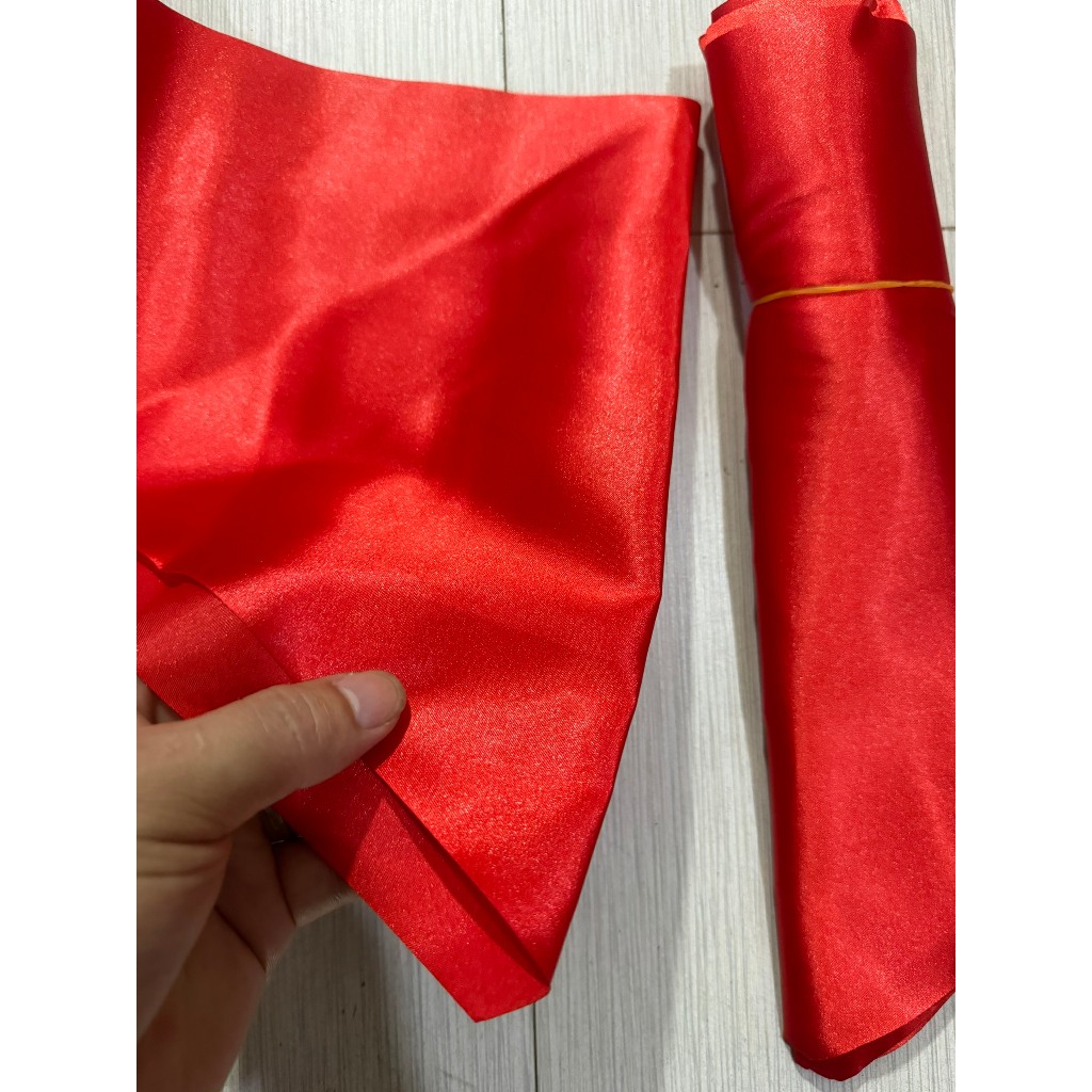 Khăn quàng đỏ học sinh vải phi bóng (phi 1m2)