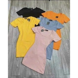 đầm body ngắn tay ngắn cổ tròn trơn basic