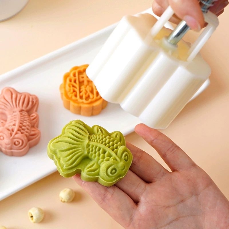 Khuôn con cá lò xo 50gr, khuôn cá làm bánh dứa bánh trung thu