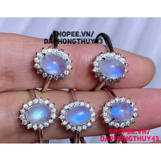 Nhẫn mặt trăng trong ánh xanh mạnh kiểm định