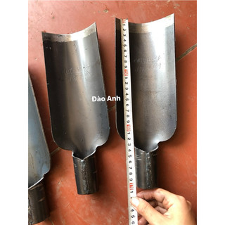 Thuổng đào đất bấng cây chắc khoẻ