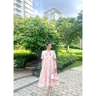 ĐẦM HỒNG CỔ THÊU HOA - BIMI