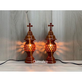 2 cây đèn thờ gỗ lỗ tròn thánh giá - đèn bàn thờ gỗ tràm thánh giá đỏ